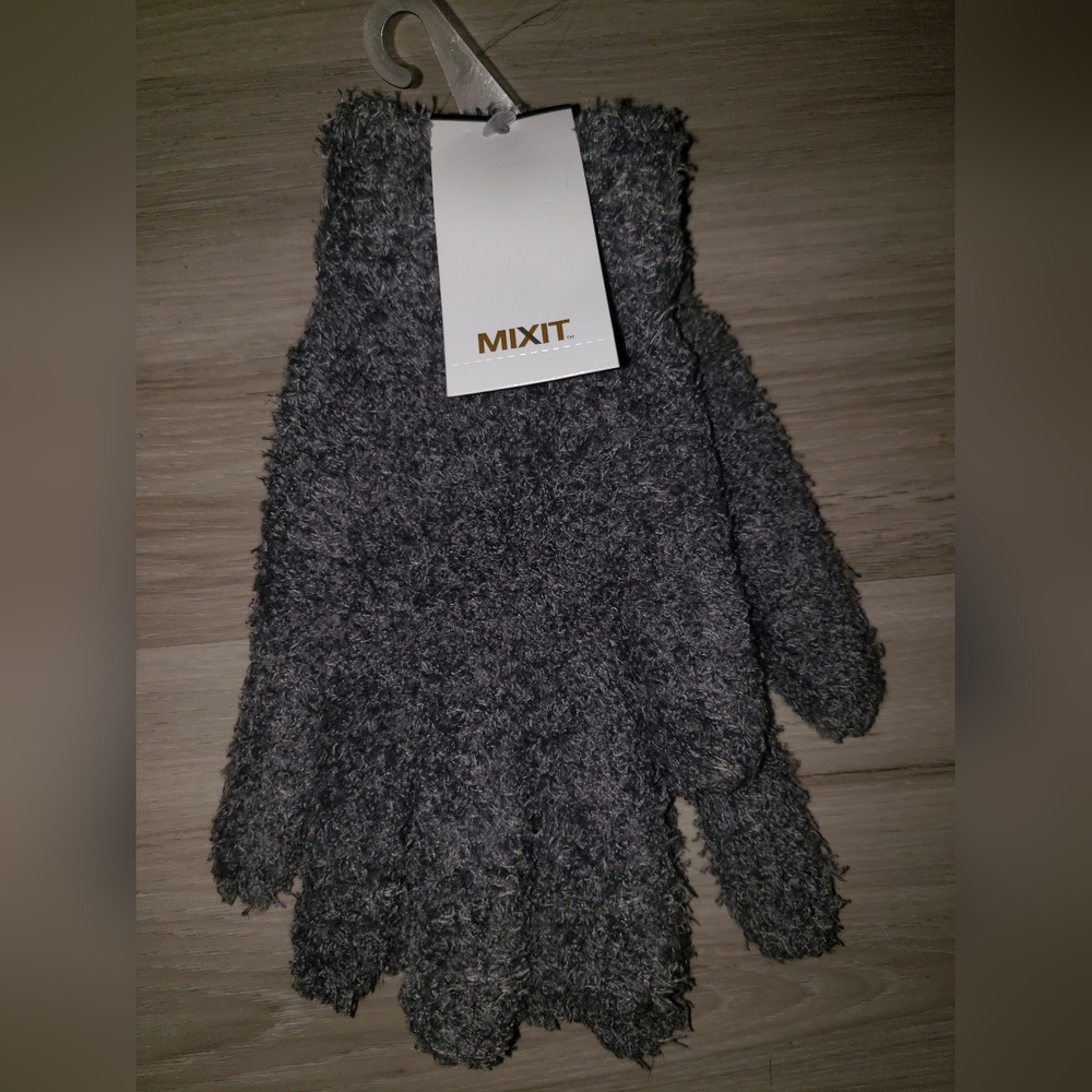 Womens fluffy gloves gray grey one size fits most